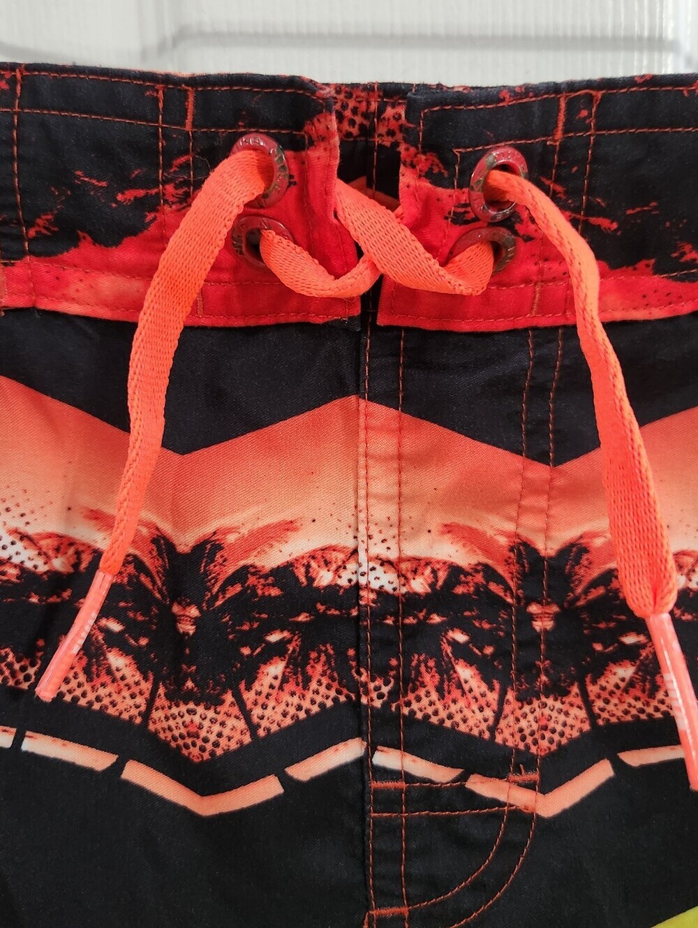 Nike tropical swim trunks board shorts resortwear beachy island colorful XL - Picture 4 of 9